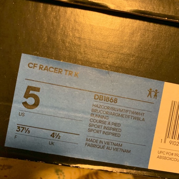 ADIDAS! - Picture 6 of 6